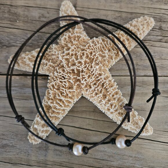 Hand Crafted Peach color Freshwater Leather Pearl adjustable Choker Necklace - Picture 2 of 7